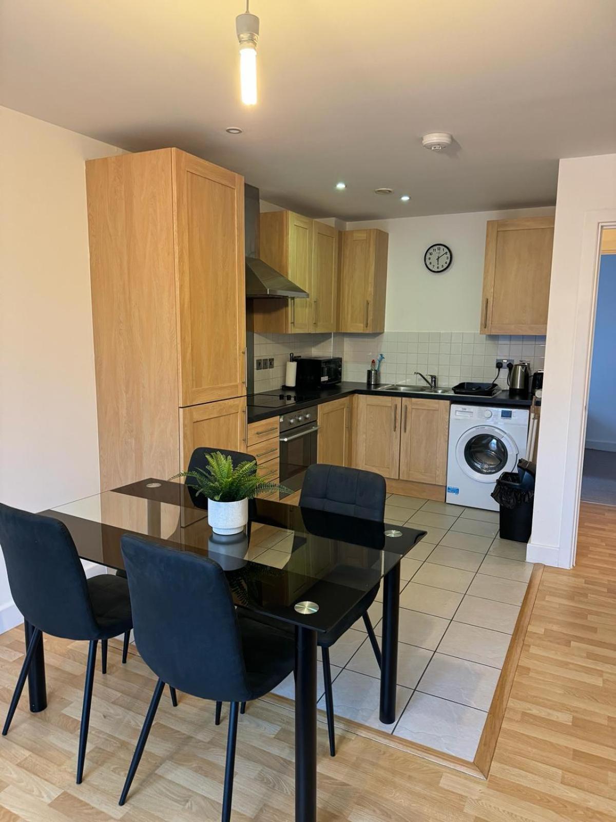 Spacious 2 Bedrooms Apartment In Stratford London Luaran gambar